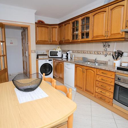 Apartamento T2 Em Condominio Fechado. Албуфейра Екстериор снимка