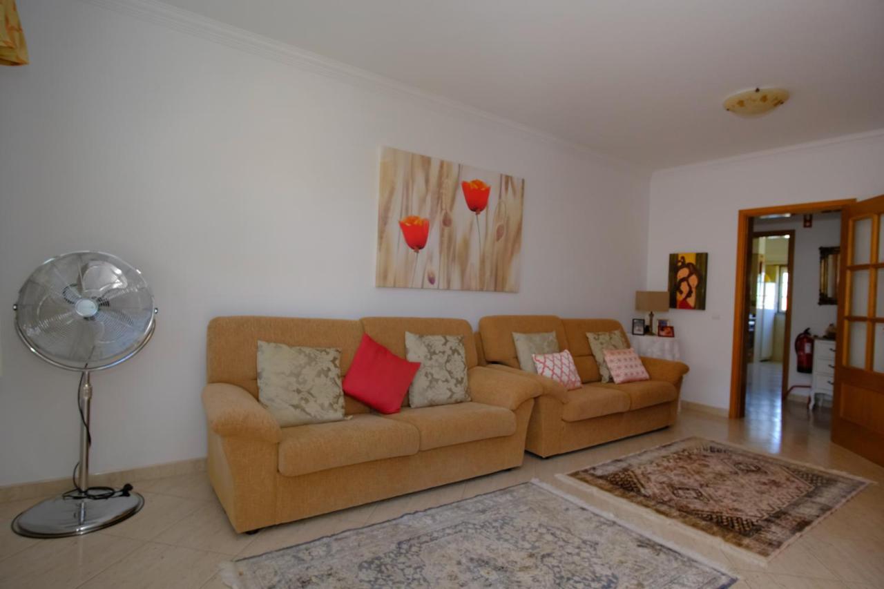 Apartamento T2 Em Condominio Fechado. Албуфейра Екстериор снимка