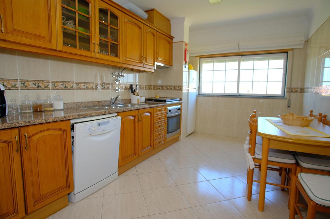 Apartamento T2 Em Condominio Fechado. Албуфейра Екстериор снимка